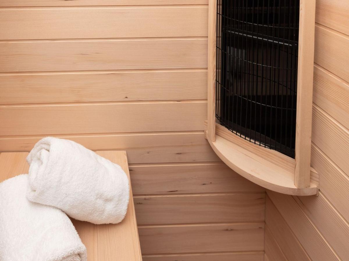 Amazing Apartment In Renesse With Infrared Sauna Exterior photo
